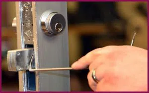 Seattle Affordable Locksmith Seattle, WA 206-319-9260 - 12-changing-locks